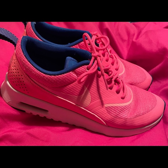 Nike Neon Tennis - Picture 1 of 6